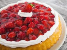 fresh strawberry tart